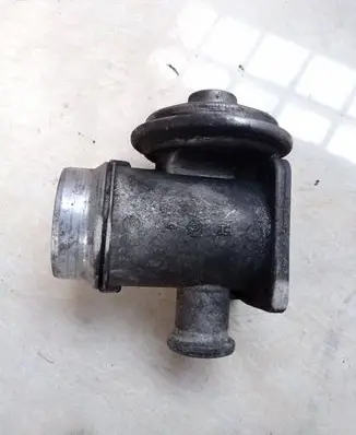 BMW 5 E60 E61 EGR valve 7789999