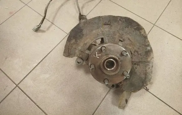 Lexus RX 330 - 350 - 400H Front wheel hub 