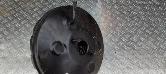 Hyundai i20 (PB PBT) Brake booster 585001J200