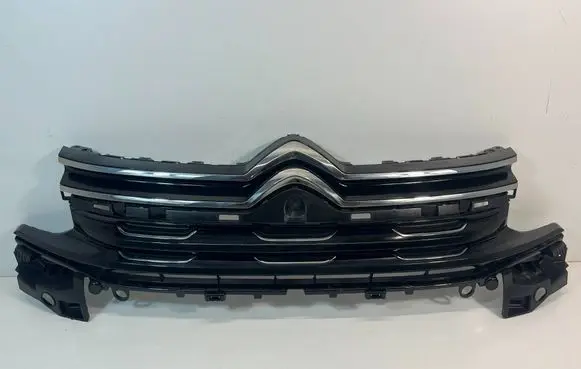 Citroen C5 Aircross Front bumper upper radiator grill 9825347677