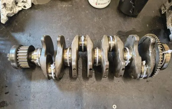 Opel Astra J Crankshaft 