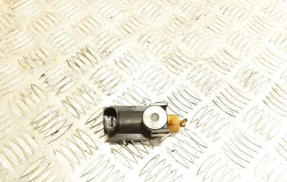 Volvo XC60 Turbo solenoid valve 31339808