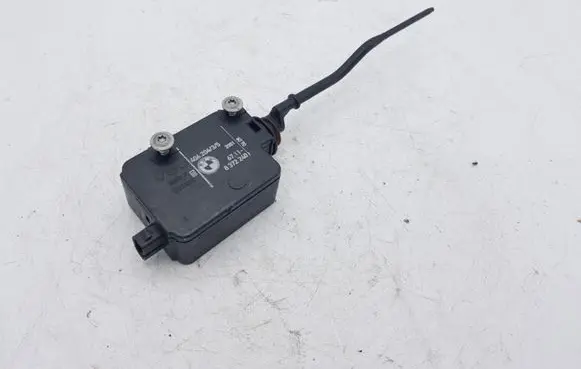 Fuel tank cap lock motor