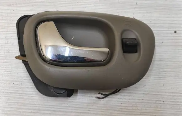 Front door interior handle