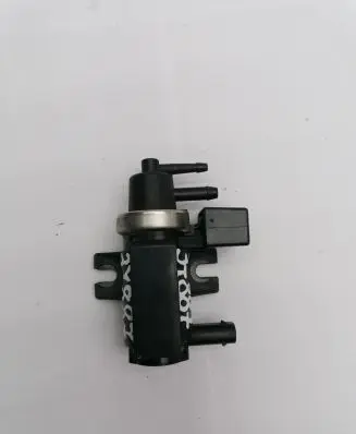 Mitsubishi Colt CZ3 Vacuum valve A0051535528 70078200 06T192