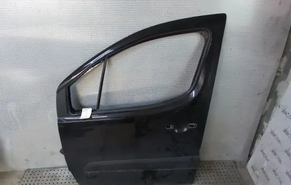 Peugeot Partner Front door