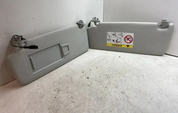Volkswagen Golf Sportsvan Sun visor 5G0857551A