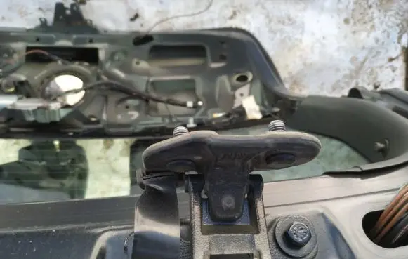 BMW 1 E81 E87 Tailgate/trunk/boot hinge