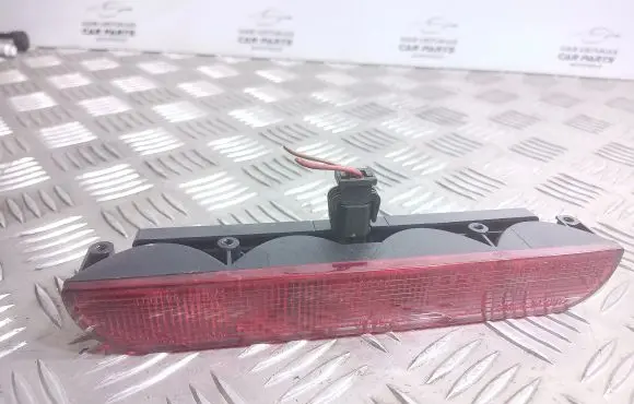 Audi A4 S4 B5 8D Third/center stoplight 0996400