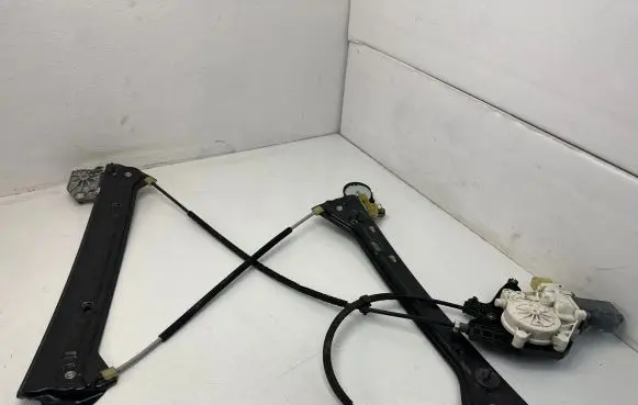 BMW 2 F22 F23 Front door window regulator with motor 70460310 0130822514 985158