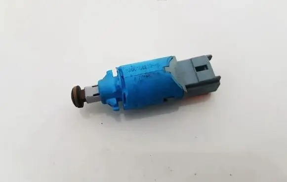 Renault Megane II Brake pedal sensor switch 8200168239B