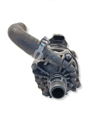 Volvo XC40 Water pump 8888067699 701360630 P4161