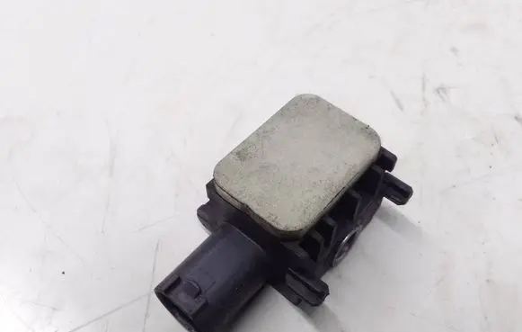 Mercedes-Benz R W251 Airbag deployment crash/impact sensor 0038202926