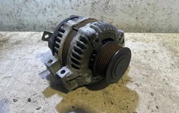 Honda Civic Generator/alternator 1042104860 CSD861