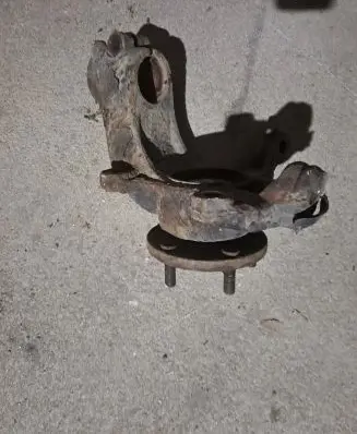 Ford Mondeo MK IV Front wheel hub