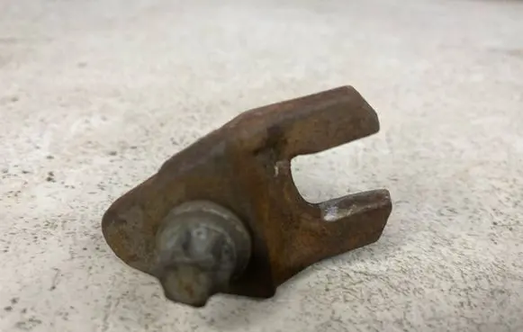 Peugeot Partner Fuel Injector clamp holder