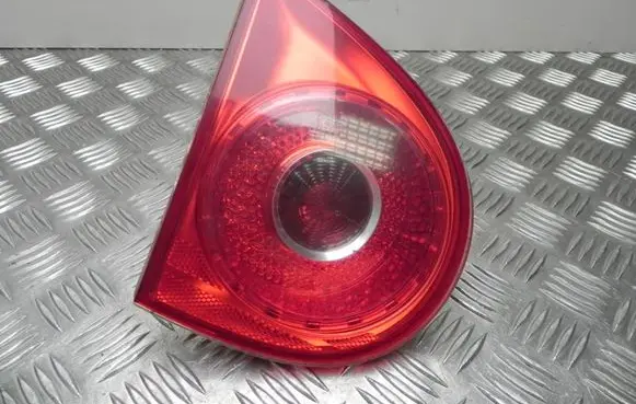 Volkswagen Golf V Front fog light 1K6945093G A1235