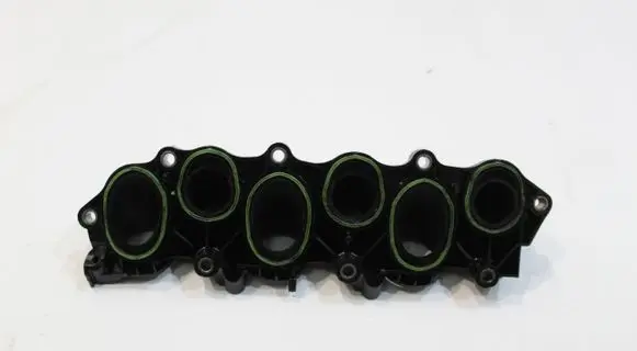Volkswagen Touareg III Intake manifold 059129765
