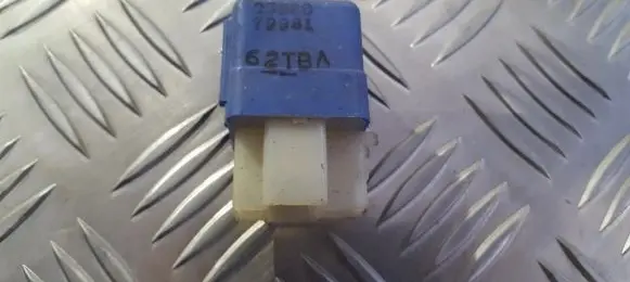 Nissan Almera Other relay 2523079981