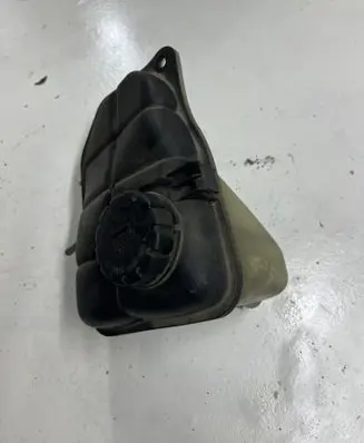 Mercedes-Benz C W203 Coolant expansion tank/reservoir A2035000049