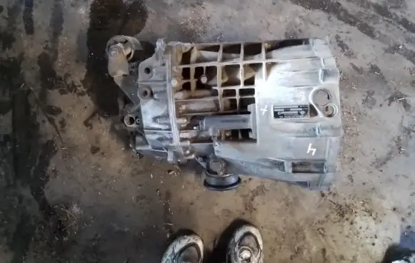 Volkswagen II LT Manual 5 speed gearbox 711614
