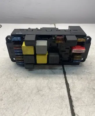 Mercedes-Benz C W203 Fuse box set 2095451301 5DK00848502