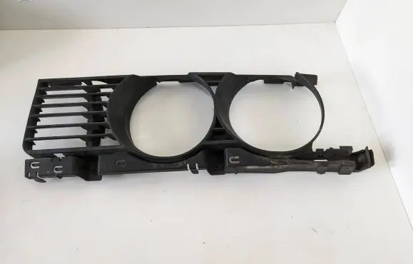 BMW 5 E34 Under headlight/headlamp trim 51131944138