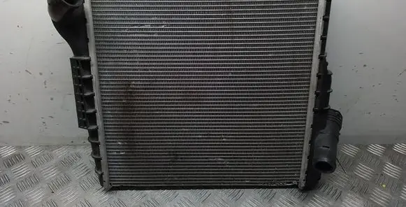 Coolant radiator