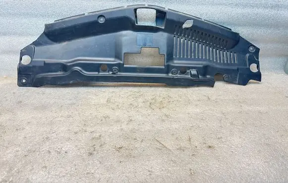 Opel Mokka Radiator trim 95079808