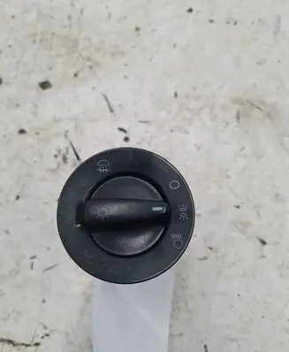 Volkswagen PASSAT B5 Light switch