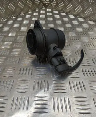 Volkswagen Golf V Mass air flow meter 038906461B