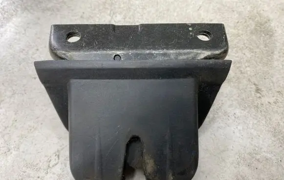 Audi A6 S6 C5 4B Tailgate/trunk/boot lock/catch/latch 4B9827505H