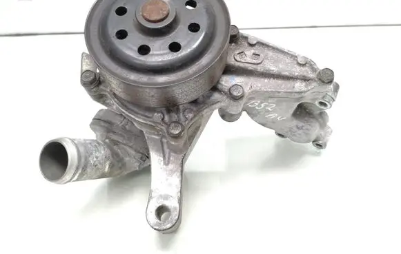 Thermostat/thermostat housing