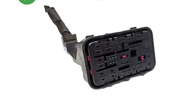 Volkswagen Eos Fuse box set 15345252