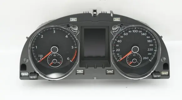 Volkswagen PASSAT B7 Speedometer (instrument cluster) 3AA920871D