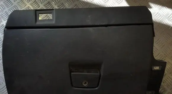 Volvo V50 Glove box 8626141 39871860