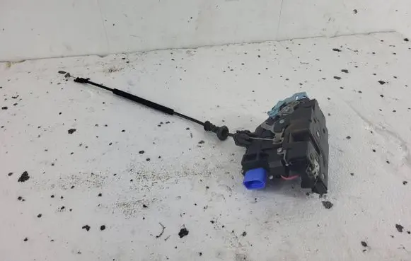 Skoda Octavia Mk2 (1Z) Front door lock 3D1837016AC PA6630701 17H000307