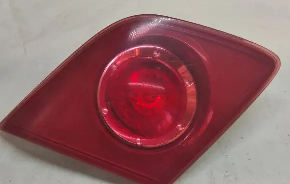 Mazda 3 I Tailgate rear/tail lights P2913