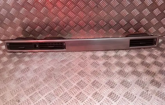 Volvo V70 Dashboard center trim panel 30715143K