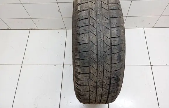 Nissan Navara D40 R17 summer tire 25565R17 Goodyear
