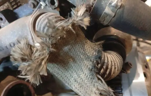 Opel Zafira B EGR valve line/pipe/hose