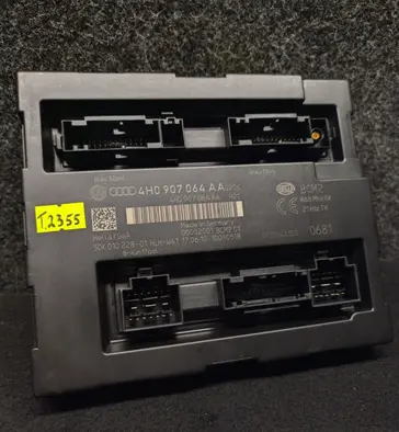 Audi A8 S8 D4 4H Comfort/convenience module 4H0907064AA