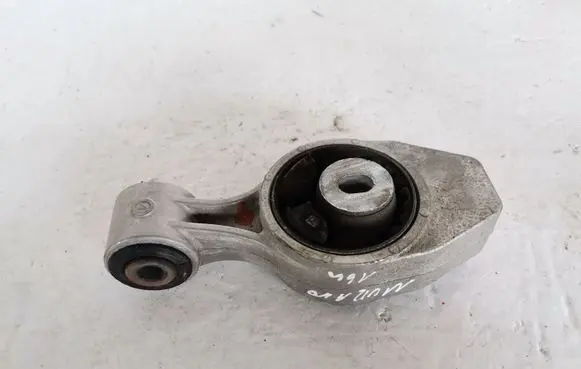 Nissan Murano Z51 Gearbox mount