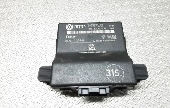 Volkswagen Golf V Gateway control module 1K0907530H 1K0907951