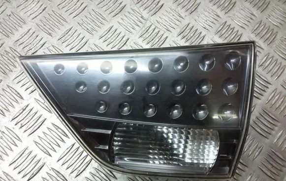Mitsubishi Outlander Tailgate rear/tail lights