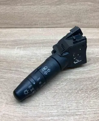 Nissan Primera Indicator stalk 25540AV600