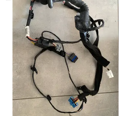 Opel Movano B Front door wiring loom 241251044R