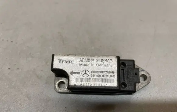 Mercedes-Benz E W210 Airbag deployment crash/impact sensor 0018205626