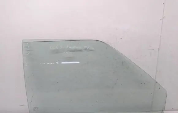 Opel Frontera A Front door window glass four-door