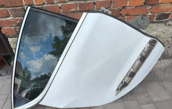 Citroen DS4 Rear door 